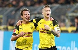 Marco Reus and Mario Götze celebrated with their team in the first half of the Bundesliga season. Will Borussia Dortmund win the German championship?